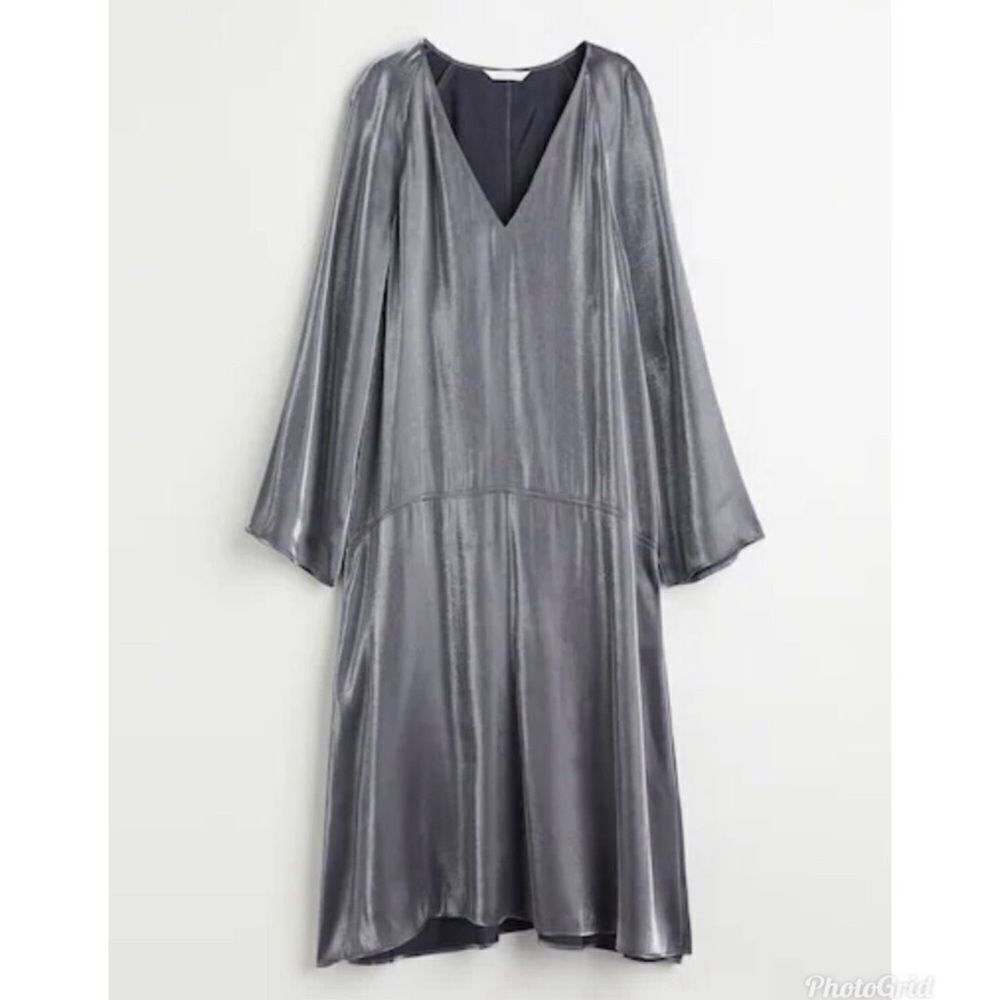 H&M Metallic Gray Silver Shimmer Long Sleeve V Neck Peasant Midi Dress - Picture 1 of 7